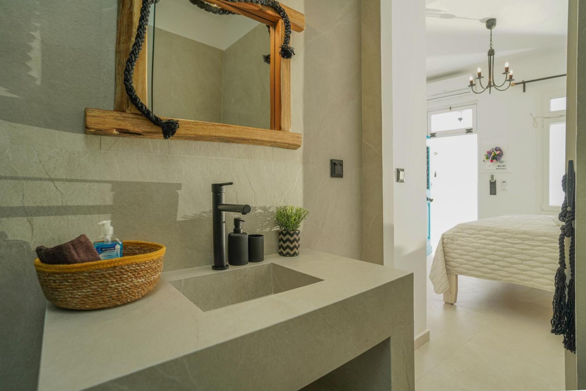 Seabed Suites Mykonos Mykonos Town Экстерьер фото